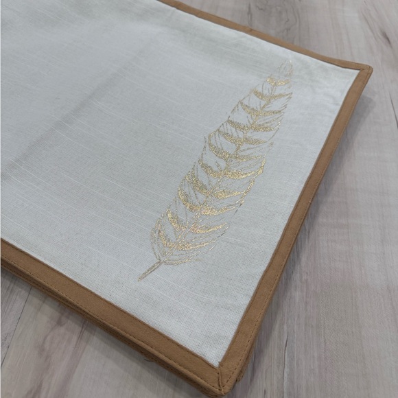 6 Threshold Gold Leaf Cotton Placemats - Picture 1 of 6